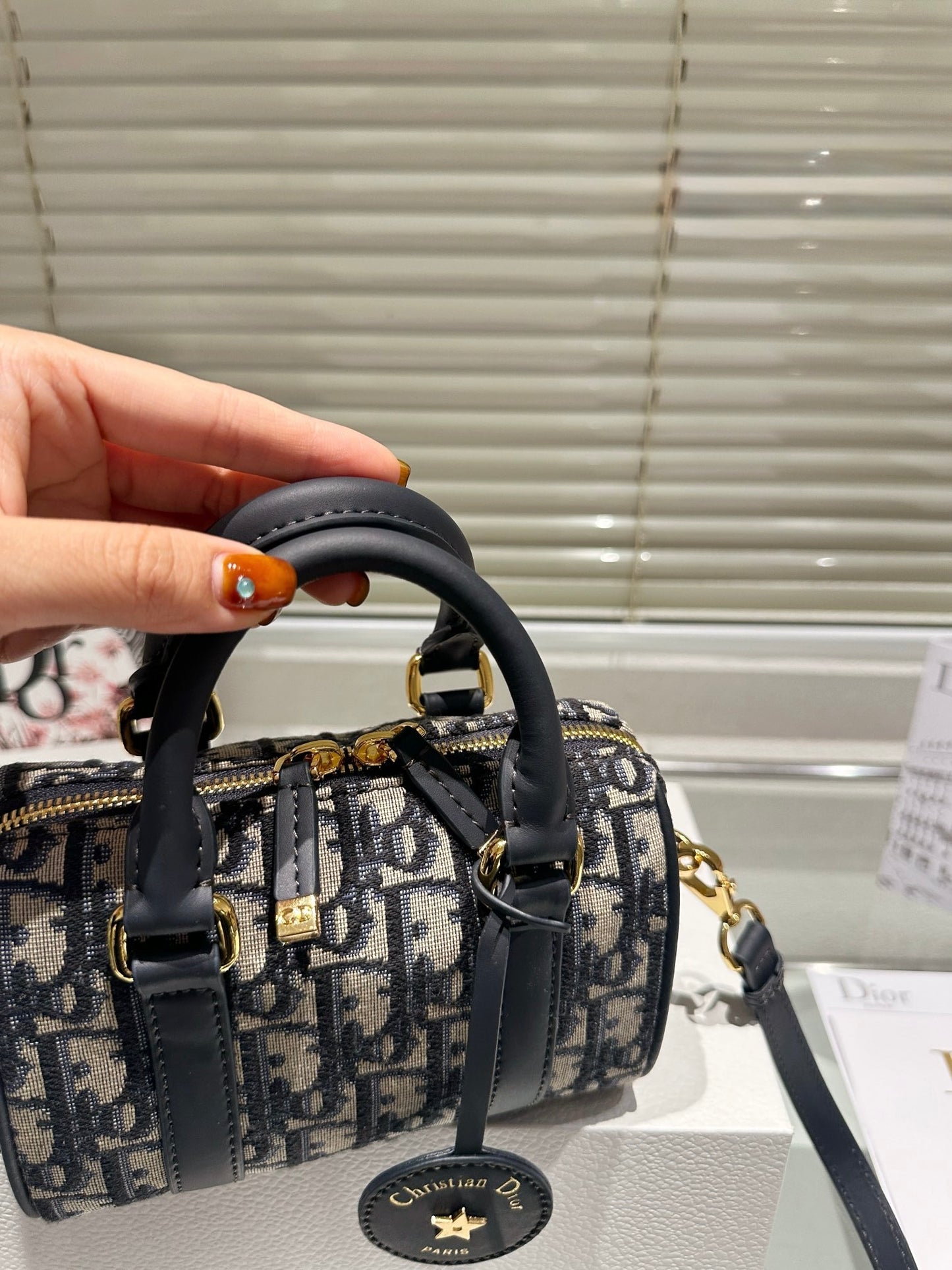 Dior Groove 17
Jacquard Dior Oblique blu