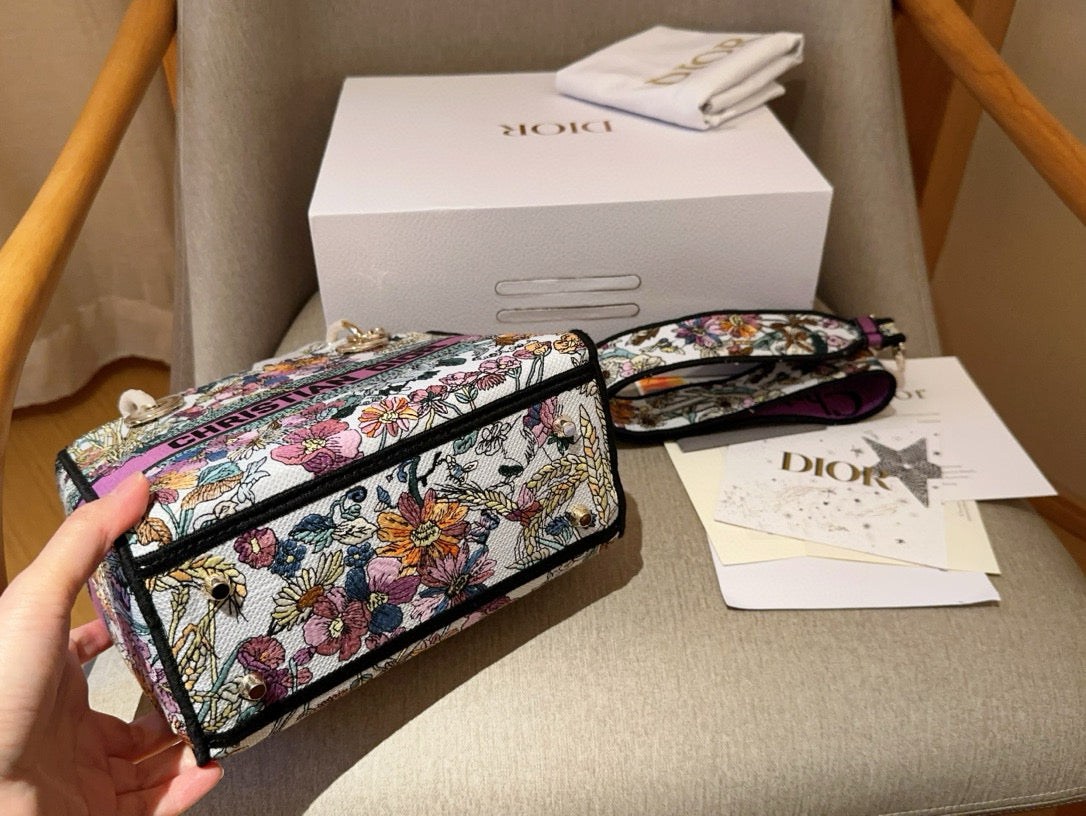 Dior D-lite medium flower bag