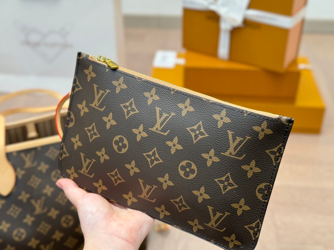 LV neverfull monogram bag