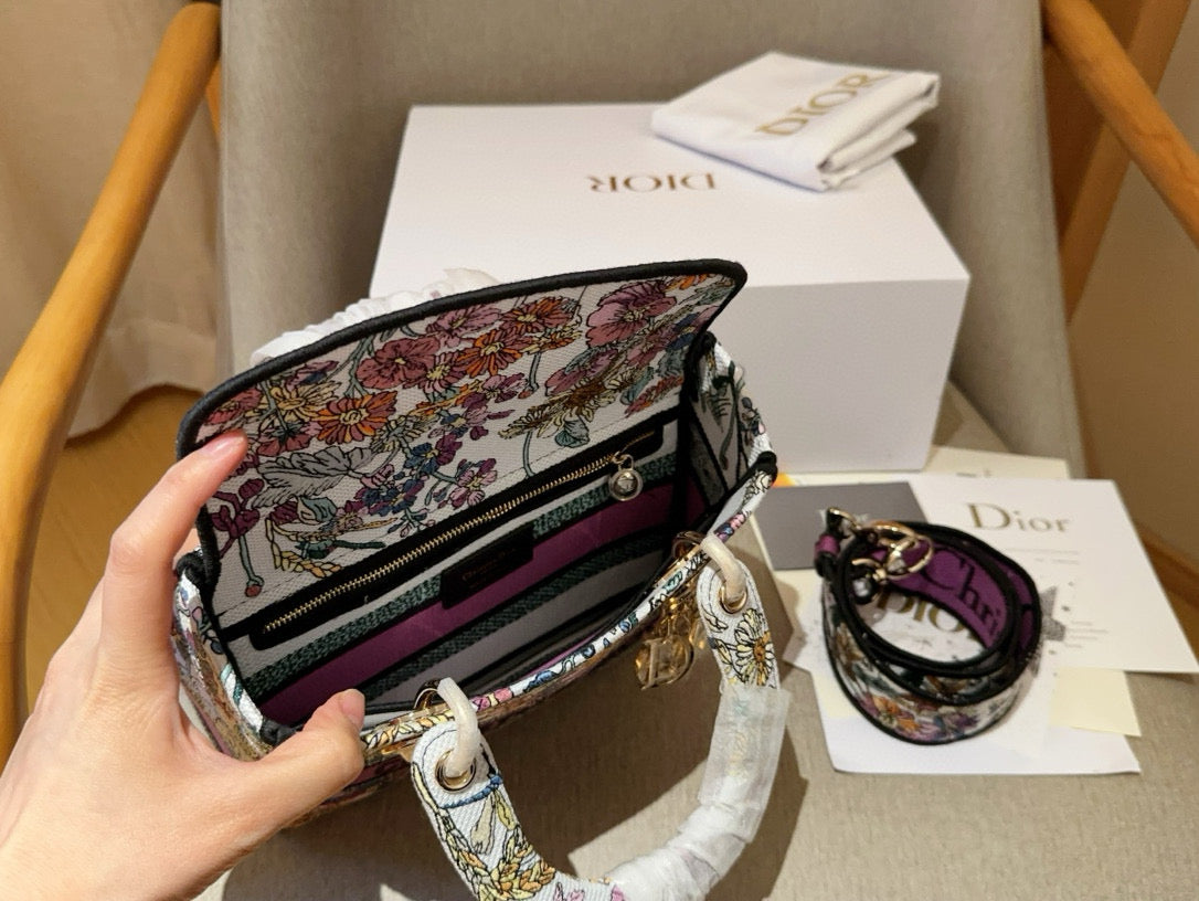 Dior D-lite medium flower bag