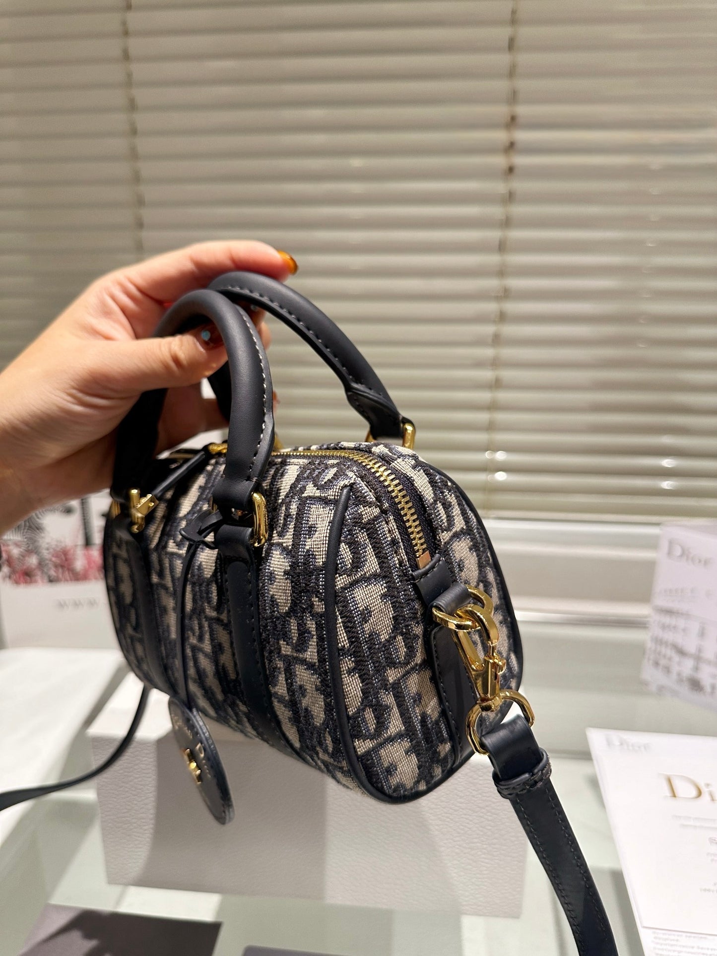 Dior Groove 17
Jacquard Dior Oblique blu