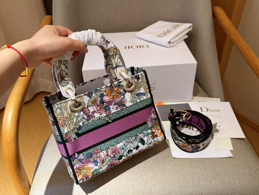 Dior D-lite medium flower bag