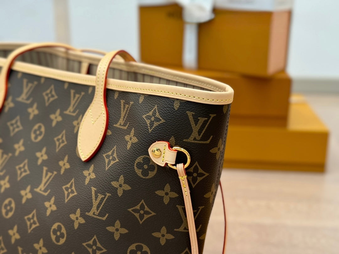 LV neverfull monogram bag
