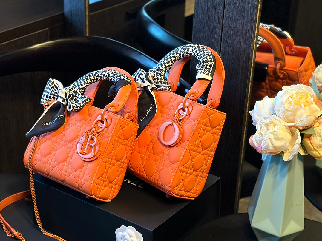 Matte Lady D princess bag