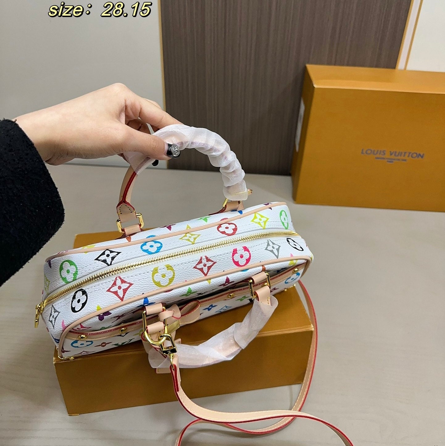 LV x TM Borsa East West