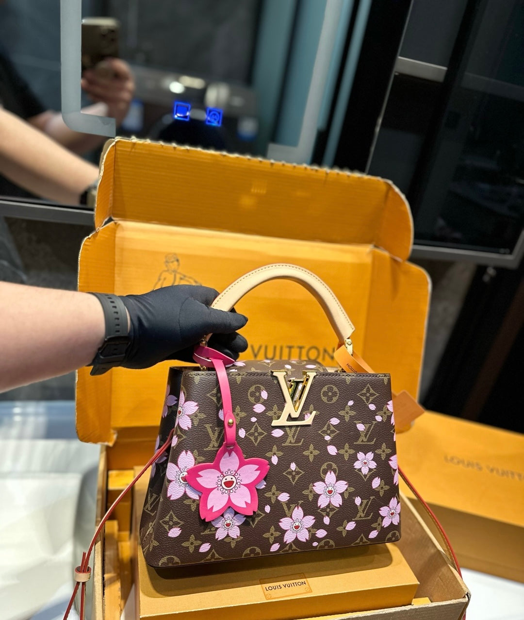 LV X Murakami capucines