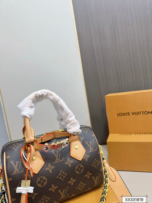 LV speedy bandouliere monogram bag 