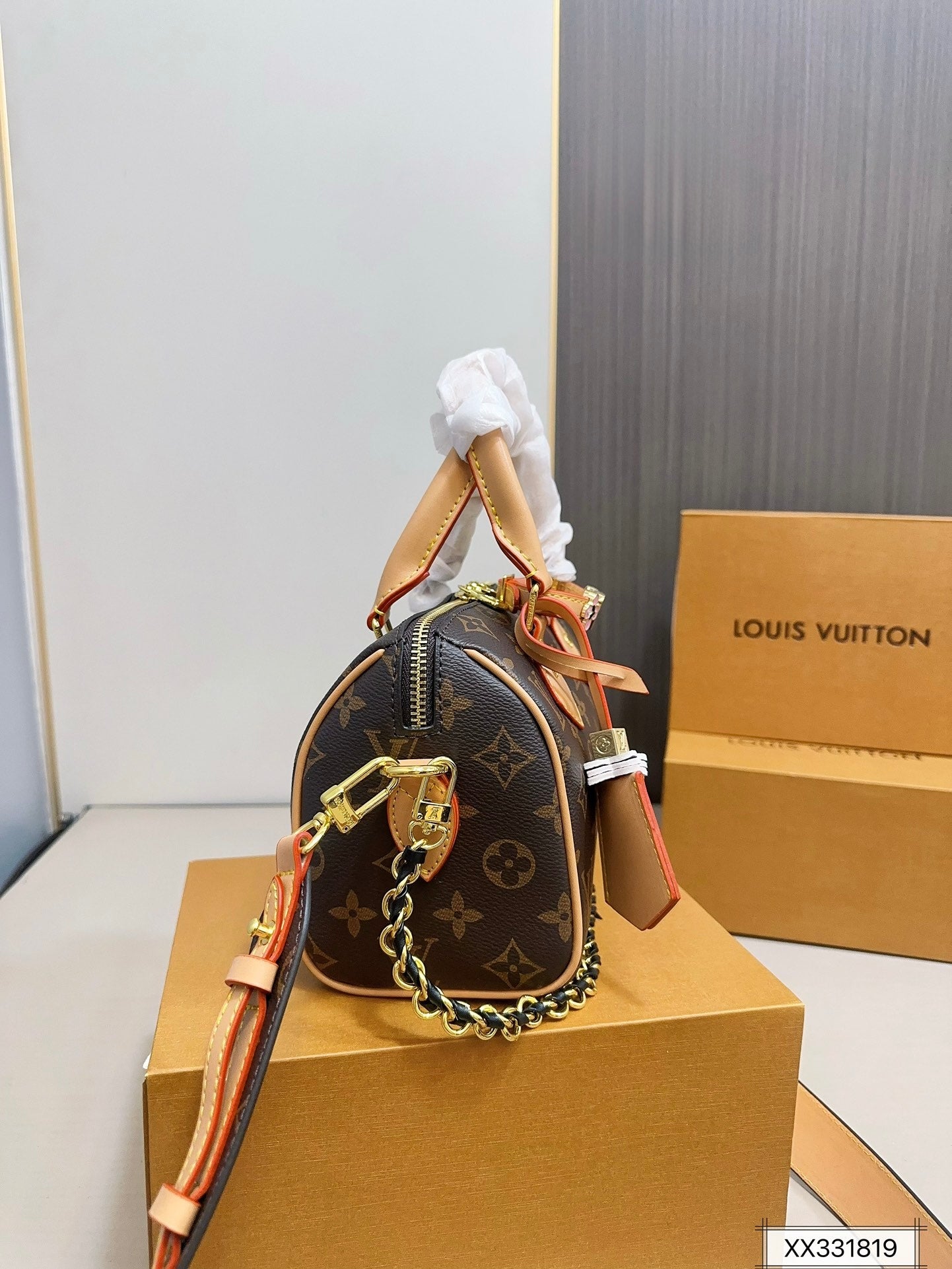 LV speedy bandouliere monogram bag 