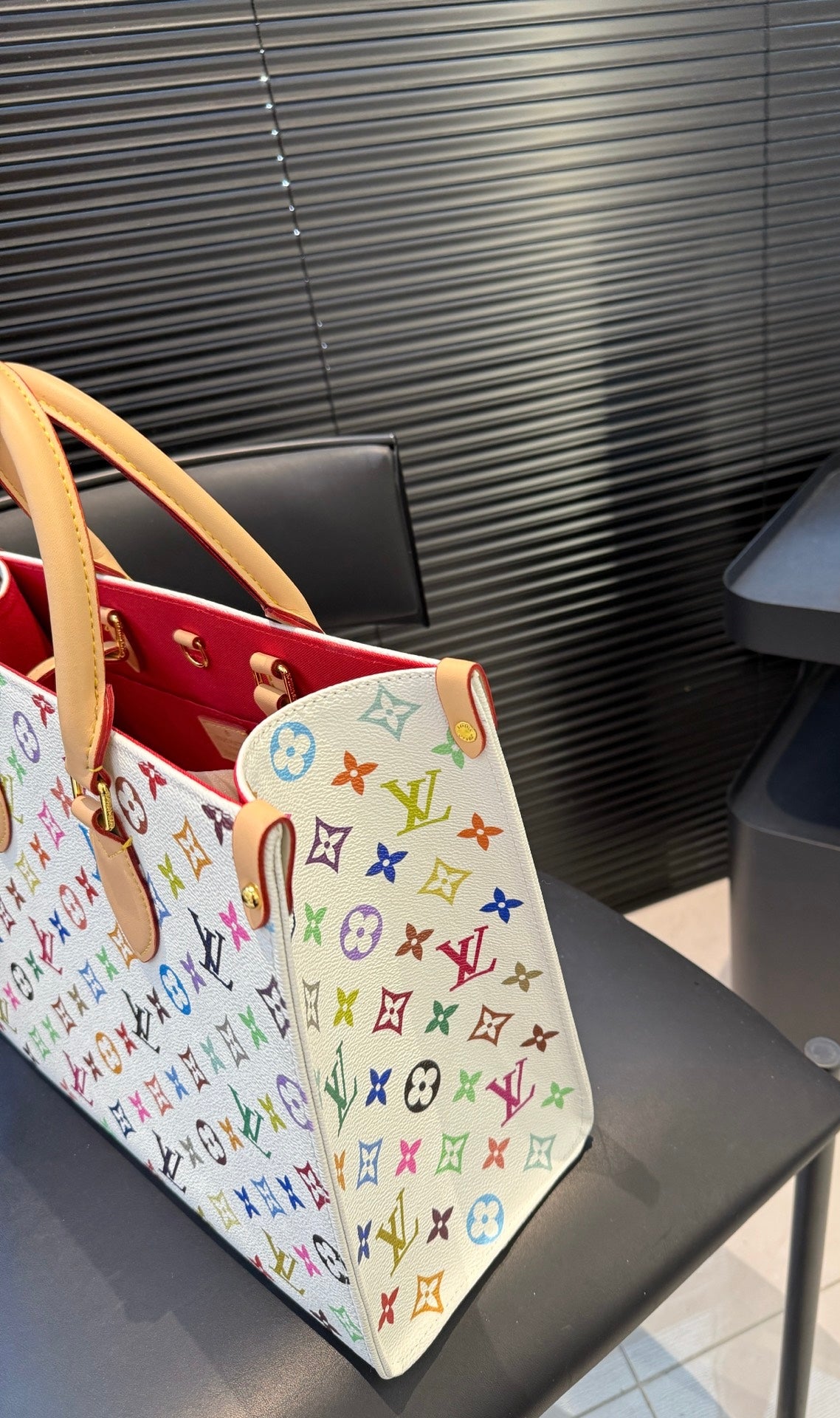 LV OnTheGo monogram bag