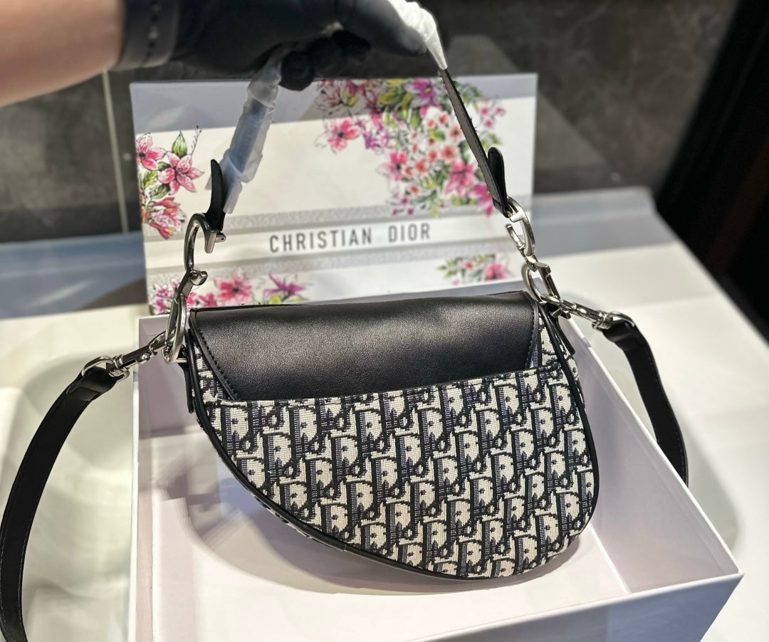Dior saddle bag