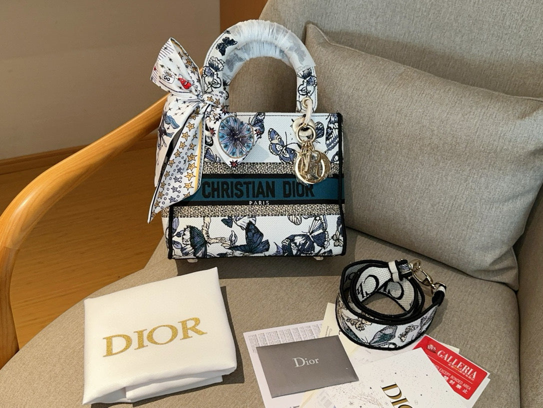 Dior D-lite medium blue bag