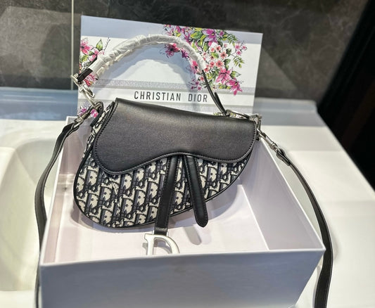 Dior saddle bag