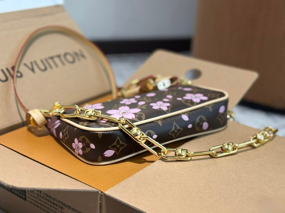 LV x TM pochette monogram Murakami