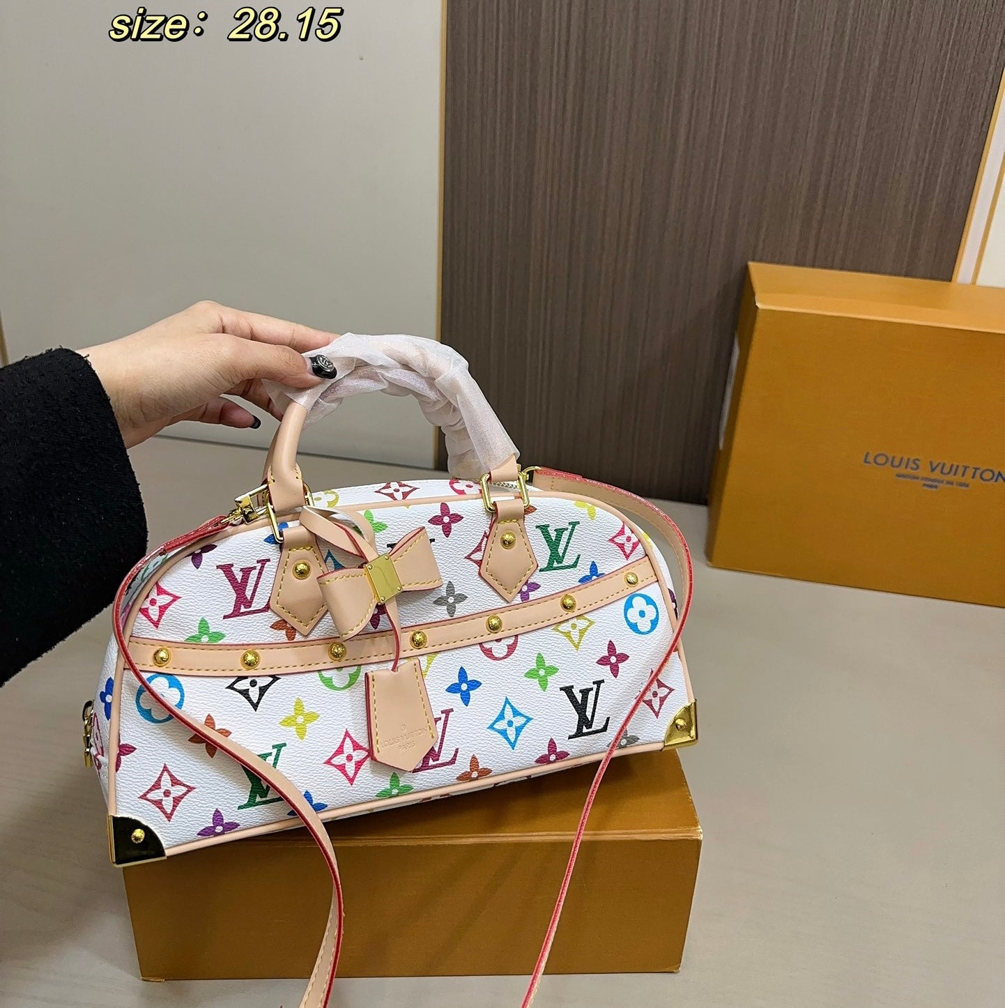 LV x TM Borsa East West
