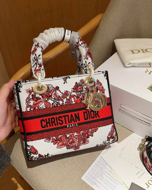 Dior D-lite medium heart bag