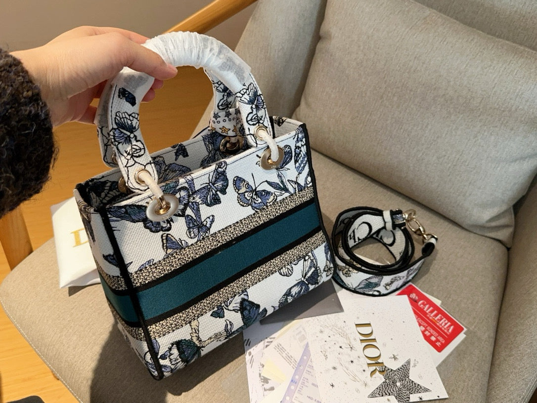 Dior D-lite medium blue bag
