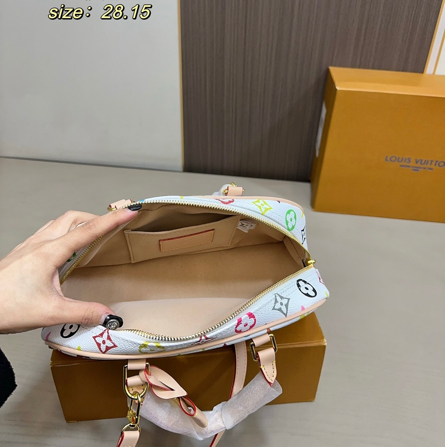 LV x TM Borsa East West