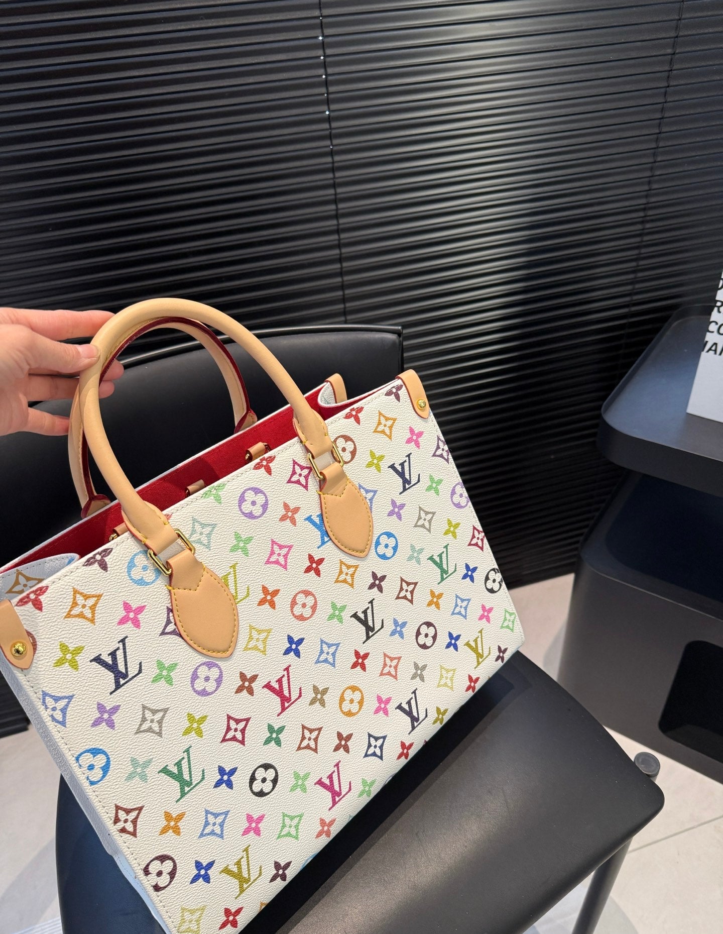 LV OnTheGo monogram bag